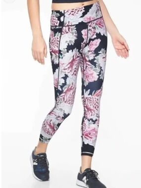 Athleta Size Small Run Free 7/8 legging Garden Party Print navy floral xs